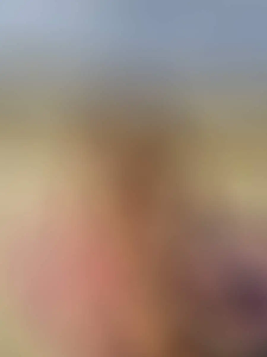 TitillatingTaylor image 2